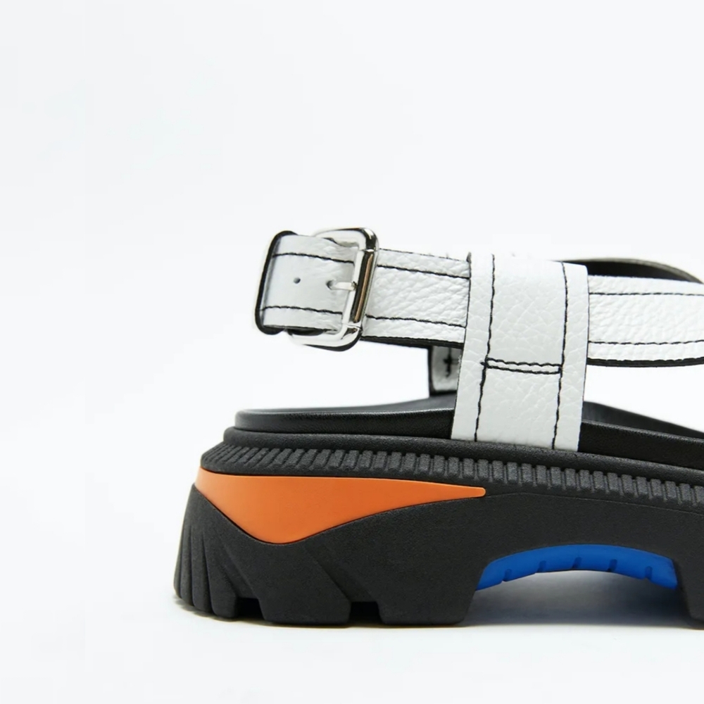 E8 BY MIISTA Krisha Black Sandals - Picture 6 of 6